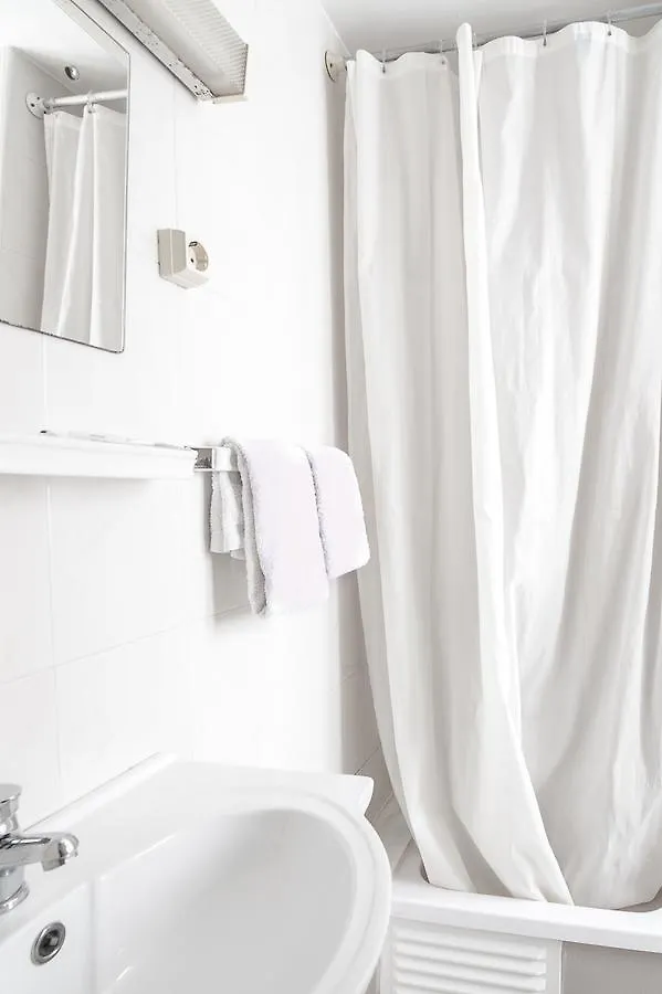 Residencia Nova Avenida Guest House Lisbon
